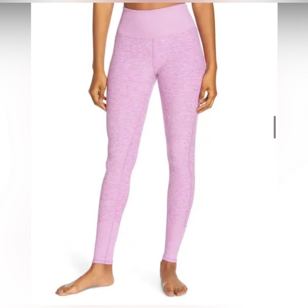 Excellent condition SM Light Pink. High-waist legging RN# 87370